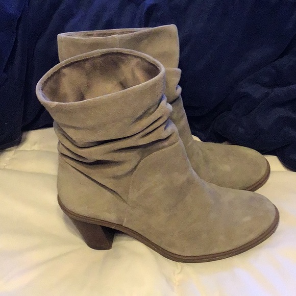 Boots - Picture 2 of 2